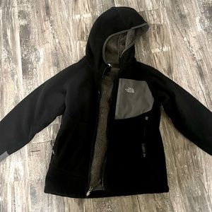 Boys north face zip up size medium (10-12)